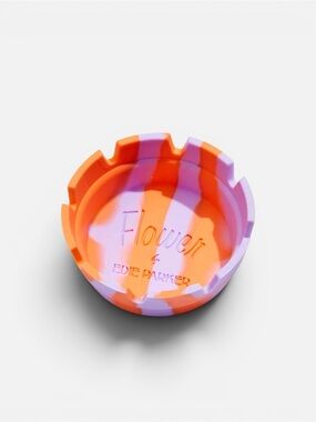 🍑 Flower by Edie Parker Silicone Diner Ash Tray